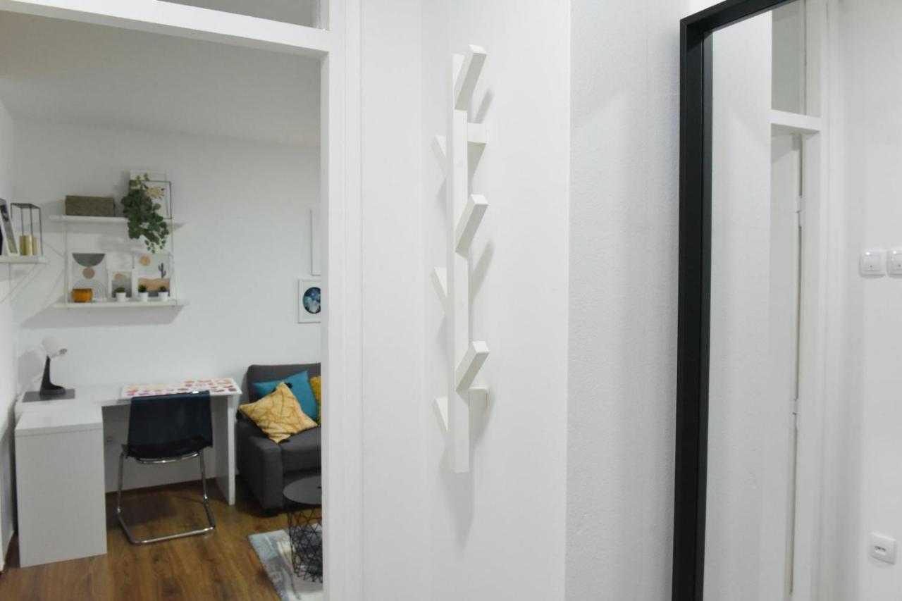 Central Apartment Cuprija Luaran gambar